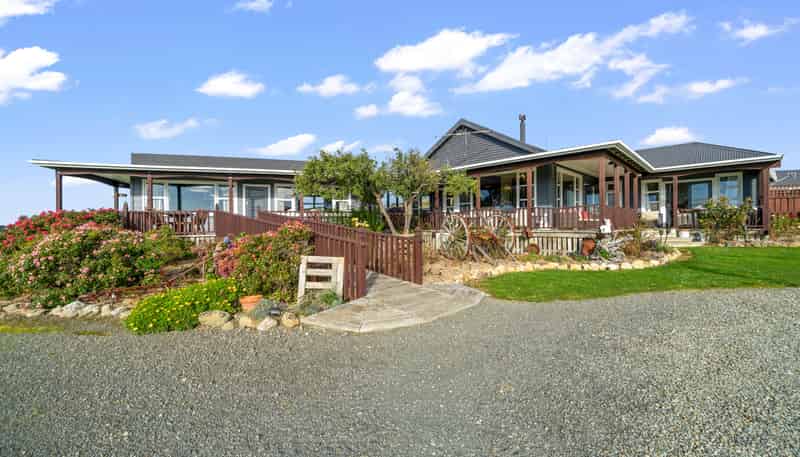 12 Lex Street, Riverton