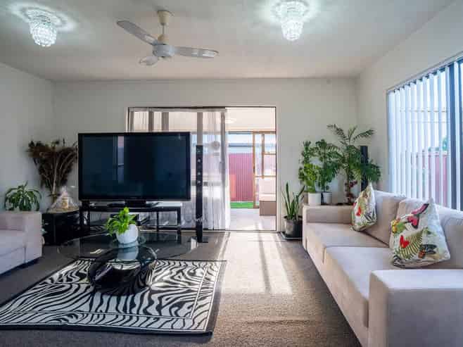 17D  Puhinui Road, Manukau