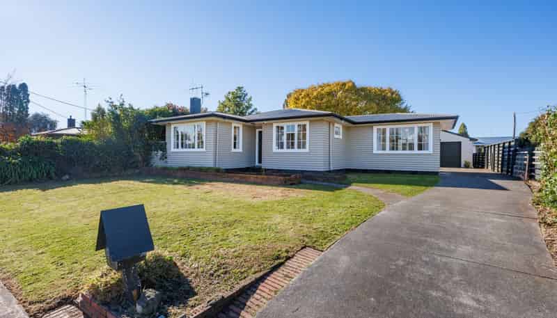 8 Norwich Place, Awapuni