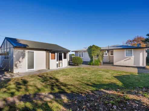8 Norwich Place, Awapuni
