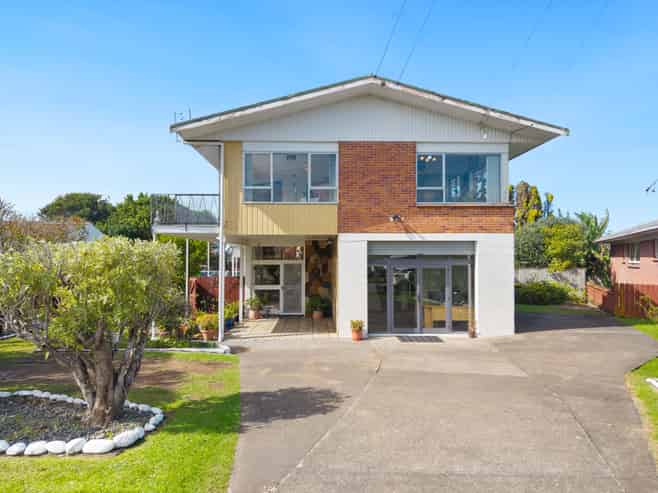 164 Gray Avenue, Papatoetoe
