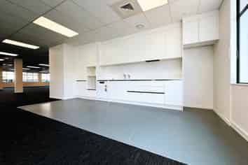 Modern Manukau Office | 1386 m2