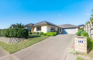 153 Milne Drive, Paraparaumu