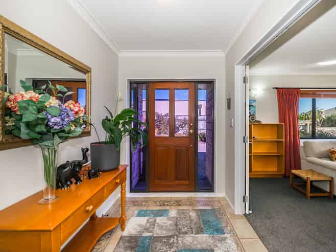153 Milne Drive, Paraparaumu