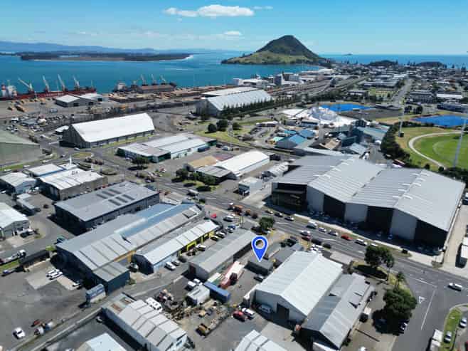 Mount Maunganui Yard Close to Port