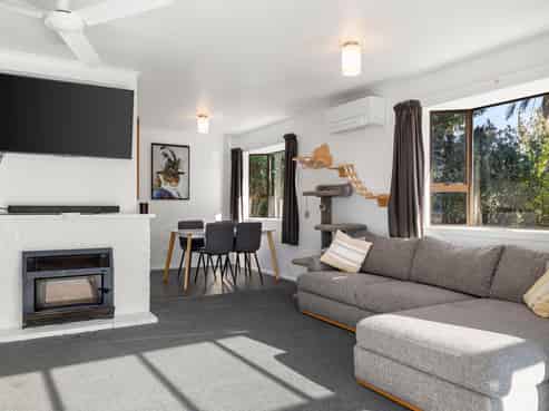 35 Wallace Street, Featherston