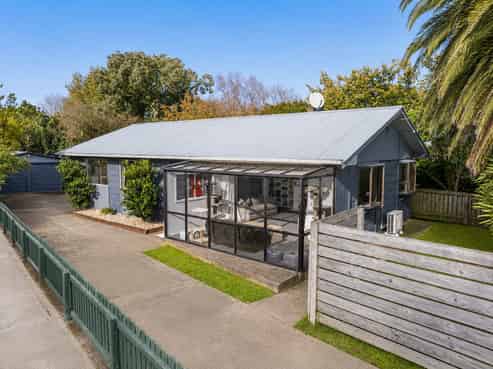 35 Wallace Street, Featherston