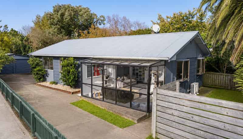 35 Wallace Street, Featherston