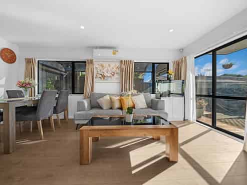 222D Pakuranga Road, Pakuranga Heights