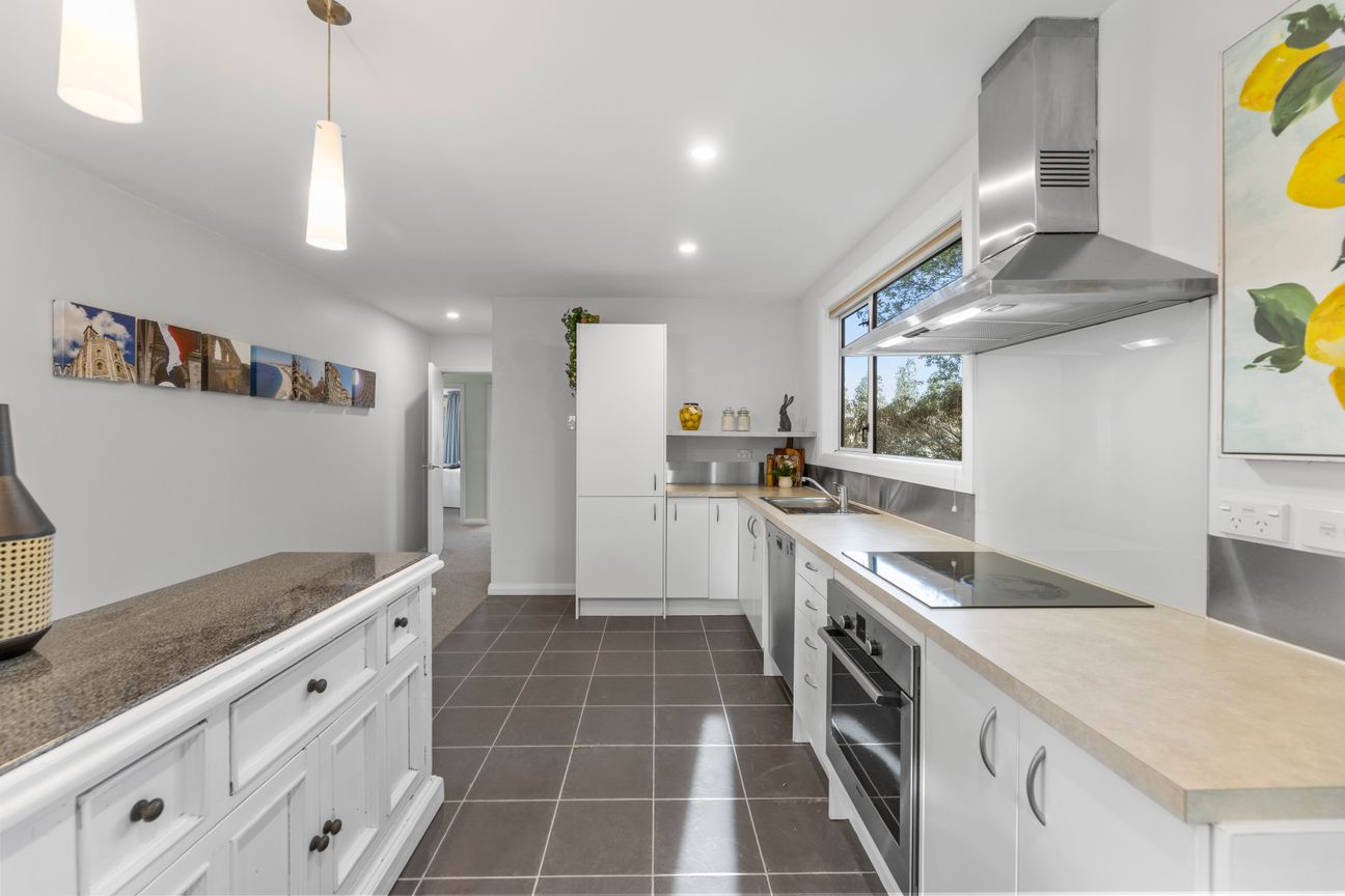 A Private Oasis With Mid-Century Soul – pohled 4