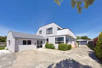 389 Yaldhurst Road, Russley