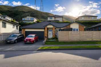 73 Amesbury Drive, Churton Park