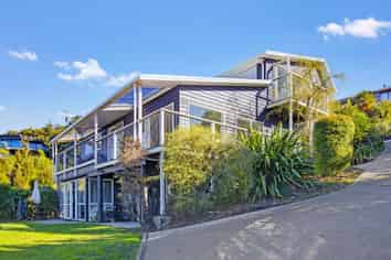 6 Rowling Rd, Kaiteriteri