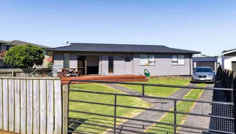 15 Wilson Road, Opunake