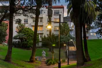 4/20 Poynton Terrace, Auckland Central