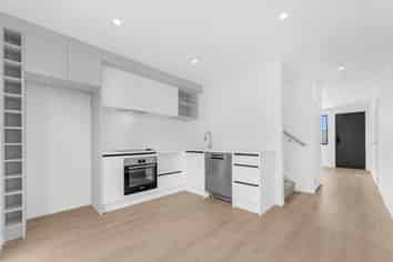 146E Methuen Road, New Windsor
