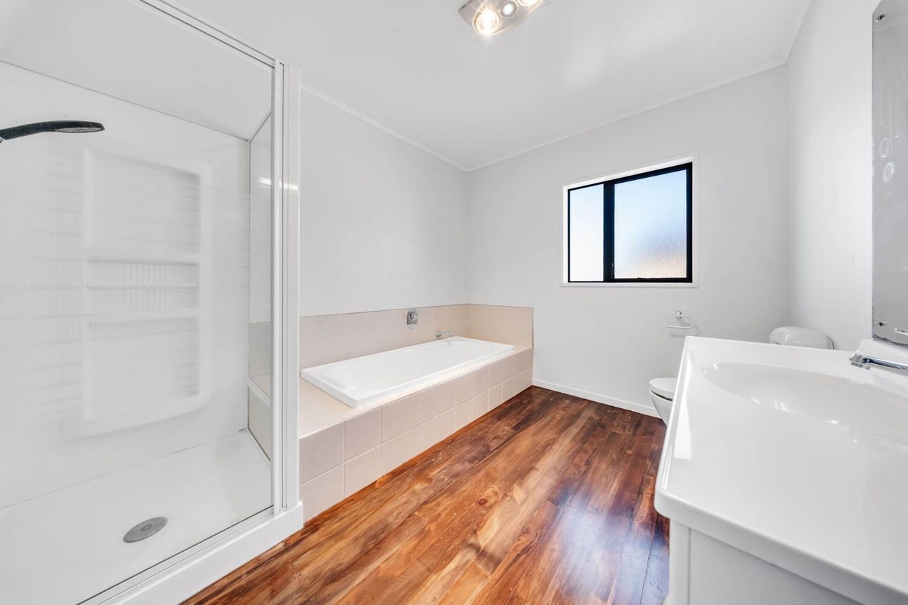 Spacious Family Living in Macleans College Zone - Vista 6