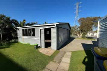 72 Roberts Road, Te Atatu South