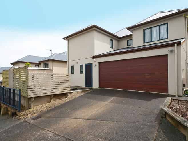 129 Fernhill Way, Oteha