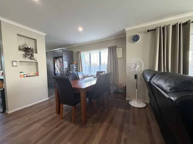 129 Fernhill Way, Oteha