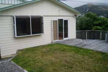 18A Aplin Terrace, Ngaio