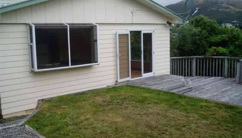 18A Aplin Terrace, Ngaio
