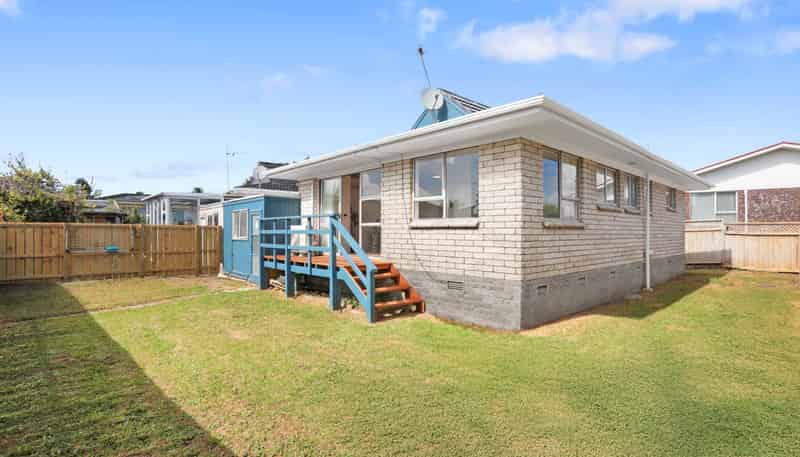 2/45 Blacklock Avenue, Henderson