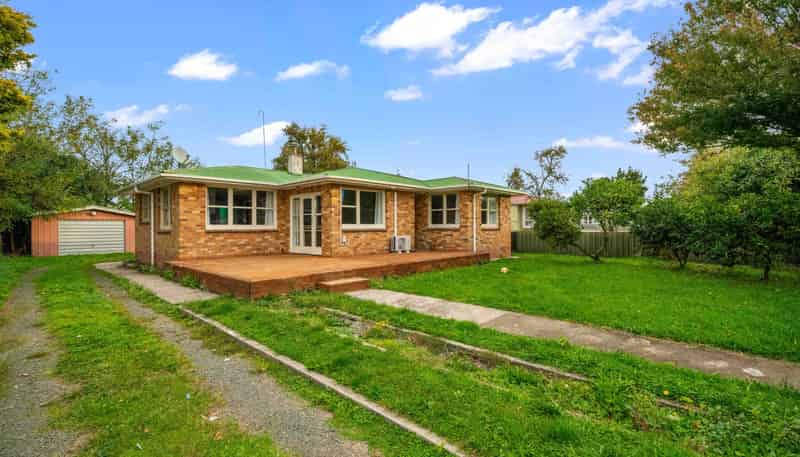 4 and 6 Resolute Way, Papakura