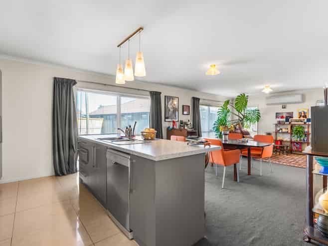 21 Sirius Crescent, Rototuna