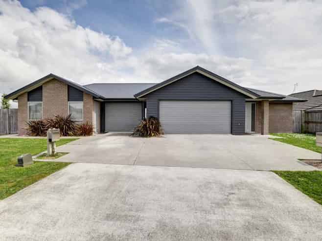 21 Sirius Crescent, Rototuna
