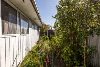 1/88 Guppy Road, Greenmeadows