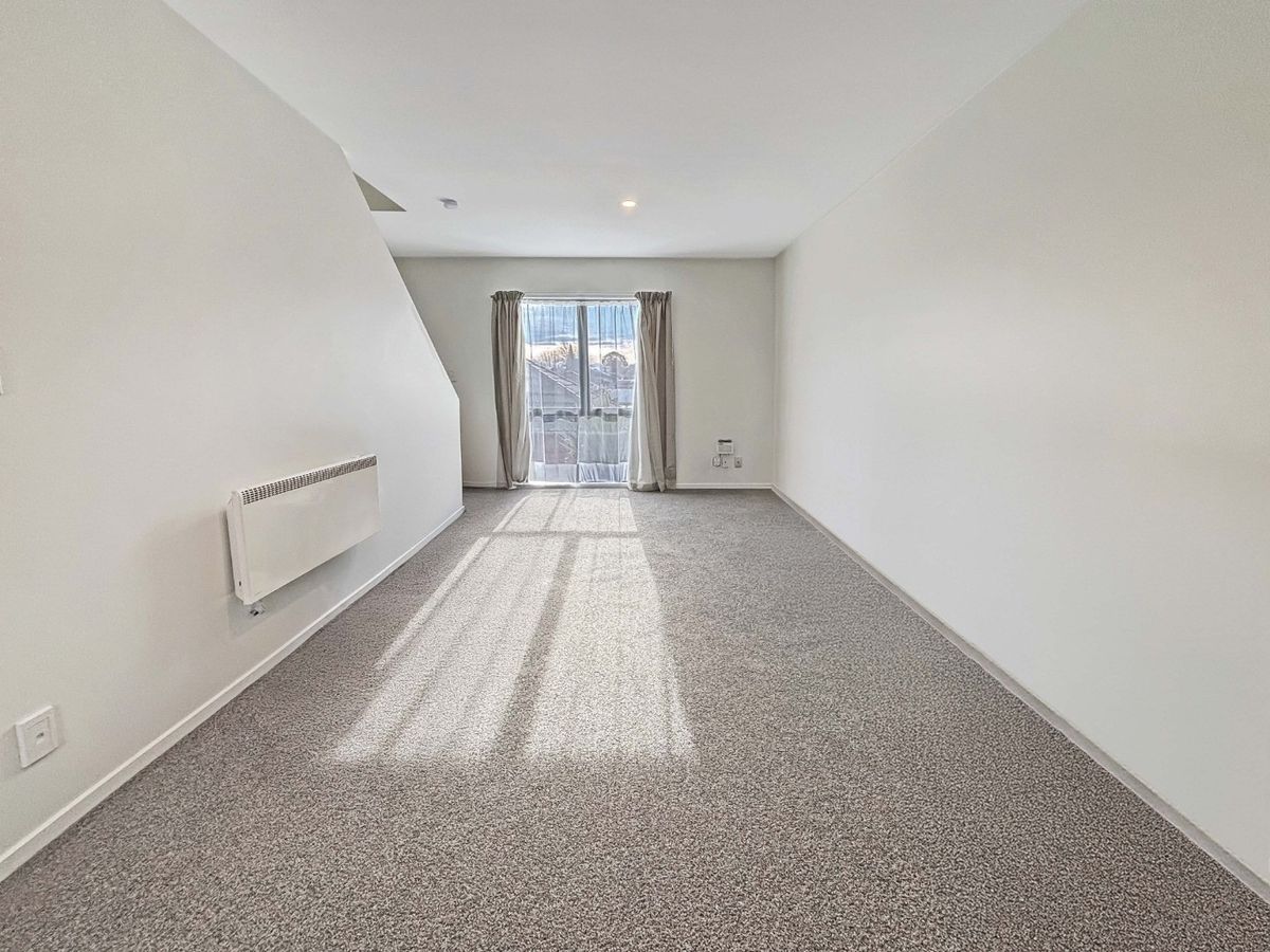 Apartment in Saint Albans - View 3