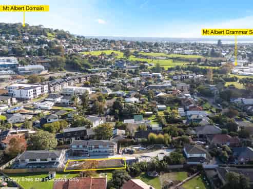16B Hazelmere Road, Sandringham