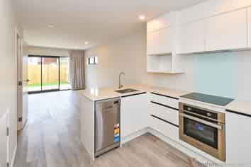 24/137 Hall Avenue, Mangere