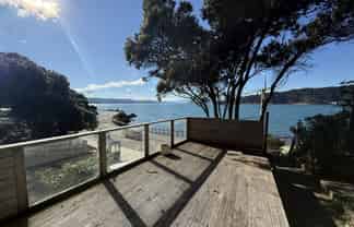 2/136 Evans Bay Parade, Roseneath
