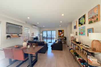 4 Christella Street, Flat Bush
