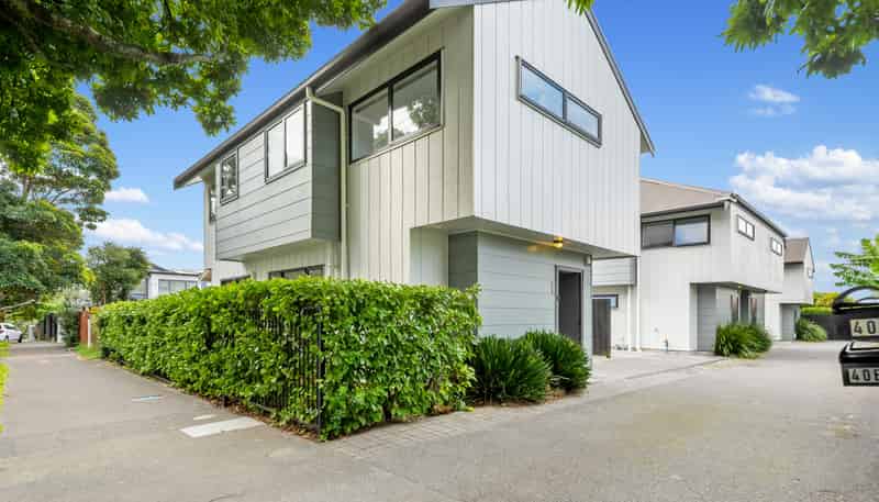 40A Waddell Avenue, Point England
