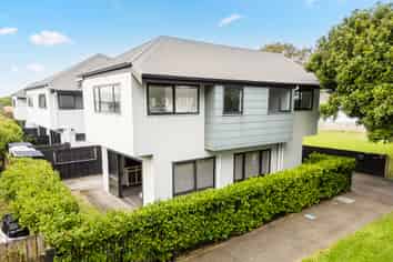 40A Waddell Avenue, Point England