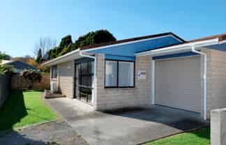 6 Bevan Pl, Otaki