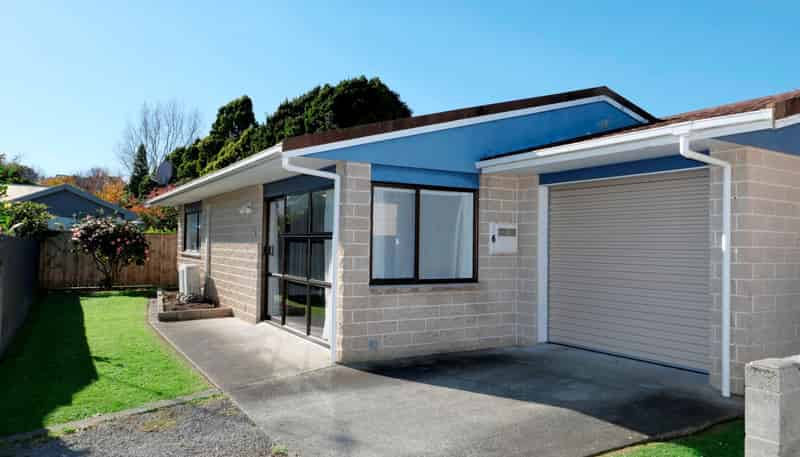 6 Bevan Pl, Otaki