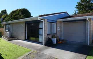 6 Bevan Pl, Otaki