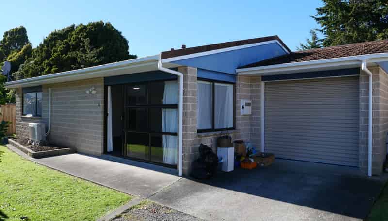 6 Bevan Pl, Otaki