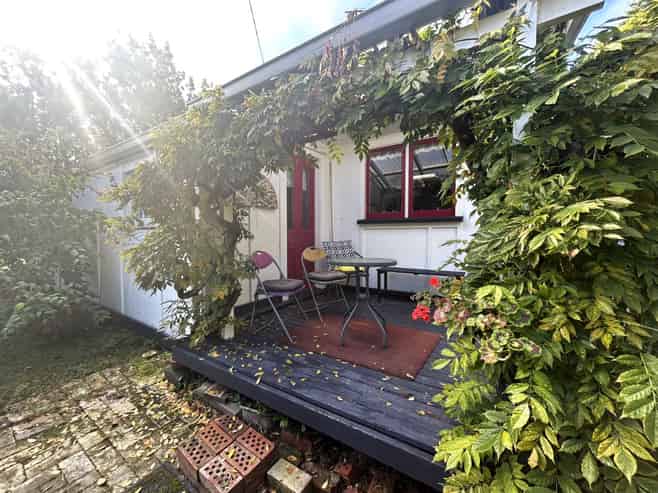 1071 Links Road, Waiohiki