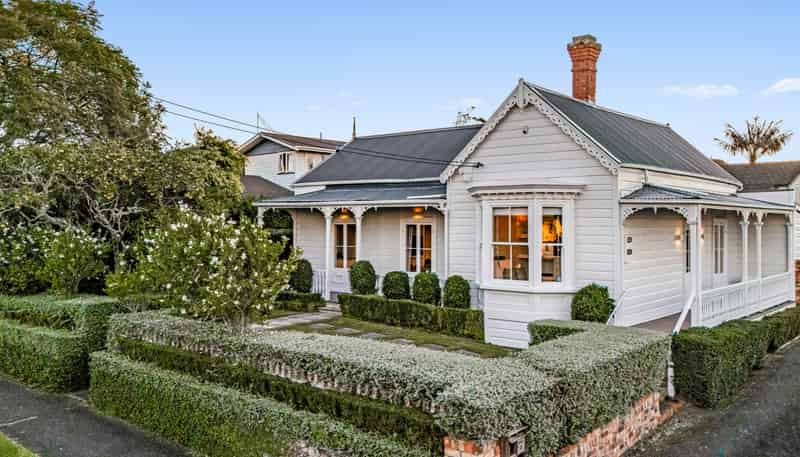 16 Wairakei Street, Greenlane