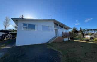 38 Thornlow Street, Glendene