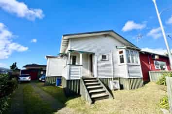 104 McLeod Road, Te Atatu South