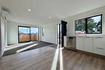 1/10 Mclean St, Linwood