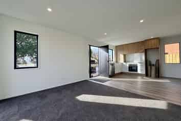 1/10 Mclean St, Linwood