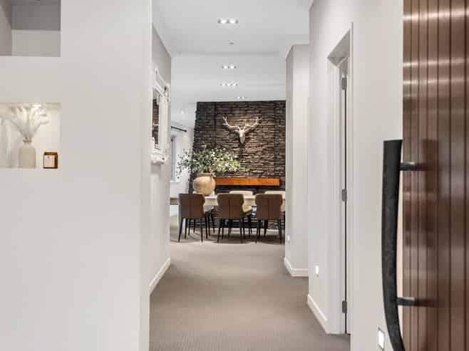 8B Willow Lane, Stillwater