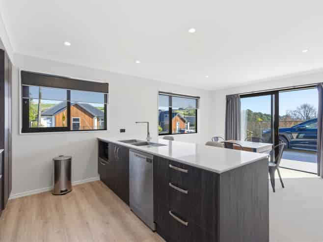14 Canary Place, Stoke